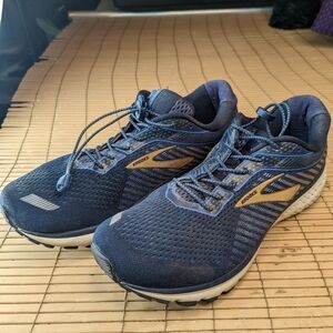 Men's Brooks Ghost 12 Running Shoes Sneakers Blue - Size 12. Speed Lock Laces. N